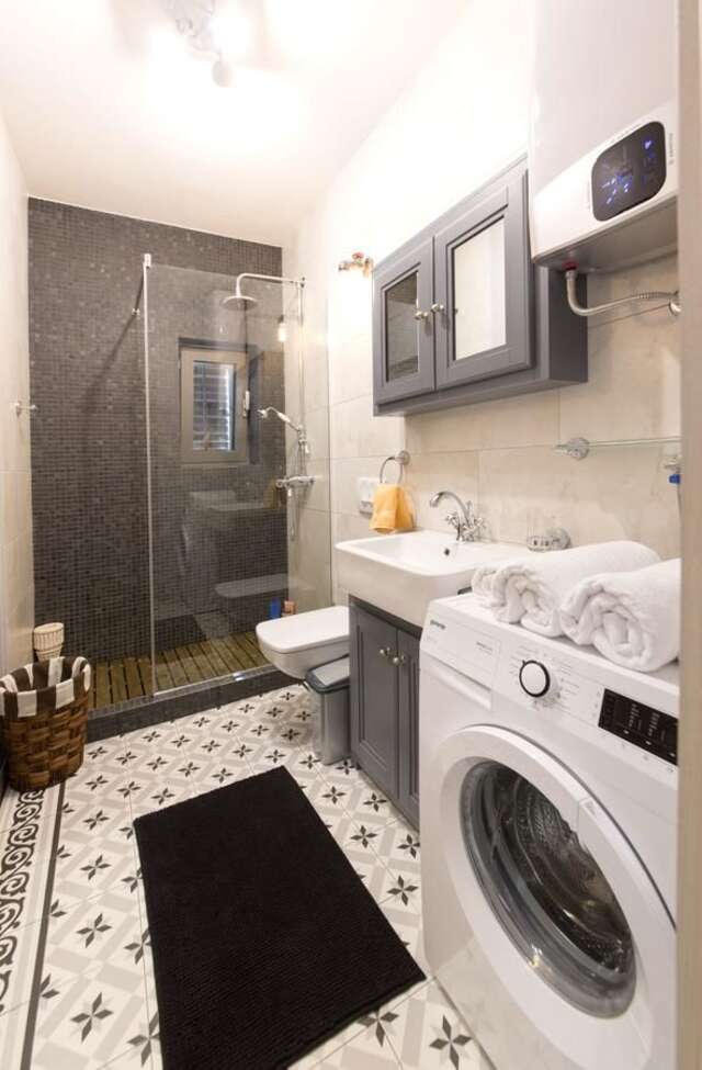 Апартаменты Old Pine Apartment Пераст-15