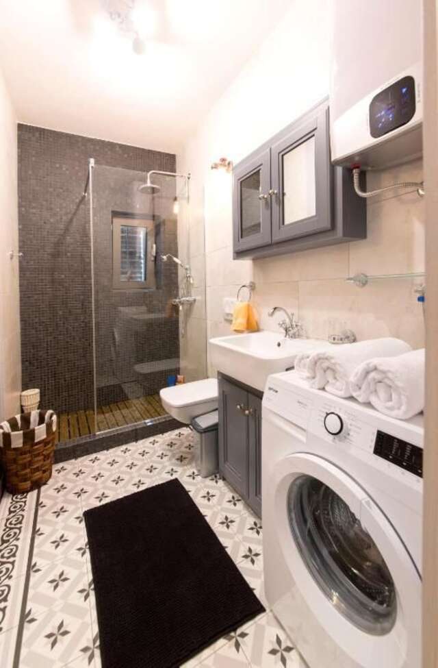 Апартаменты Old Pine Apartment Пераст-25